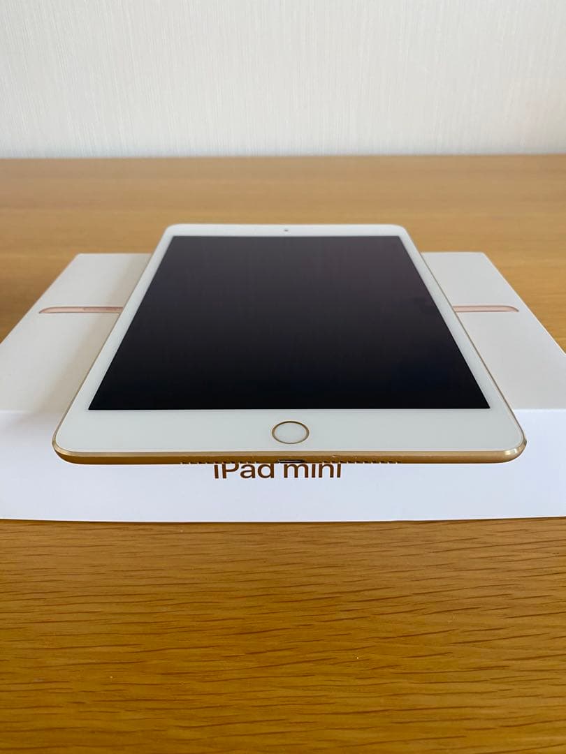 iPad mini 第4世代 128GB ゴールド　iPad 本体