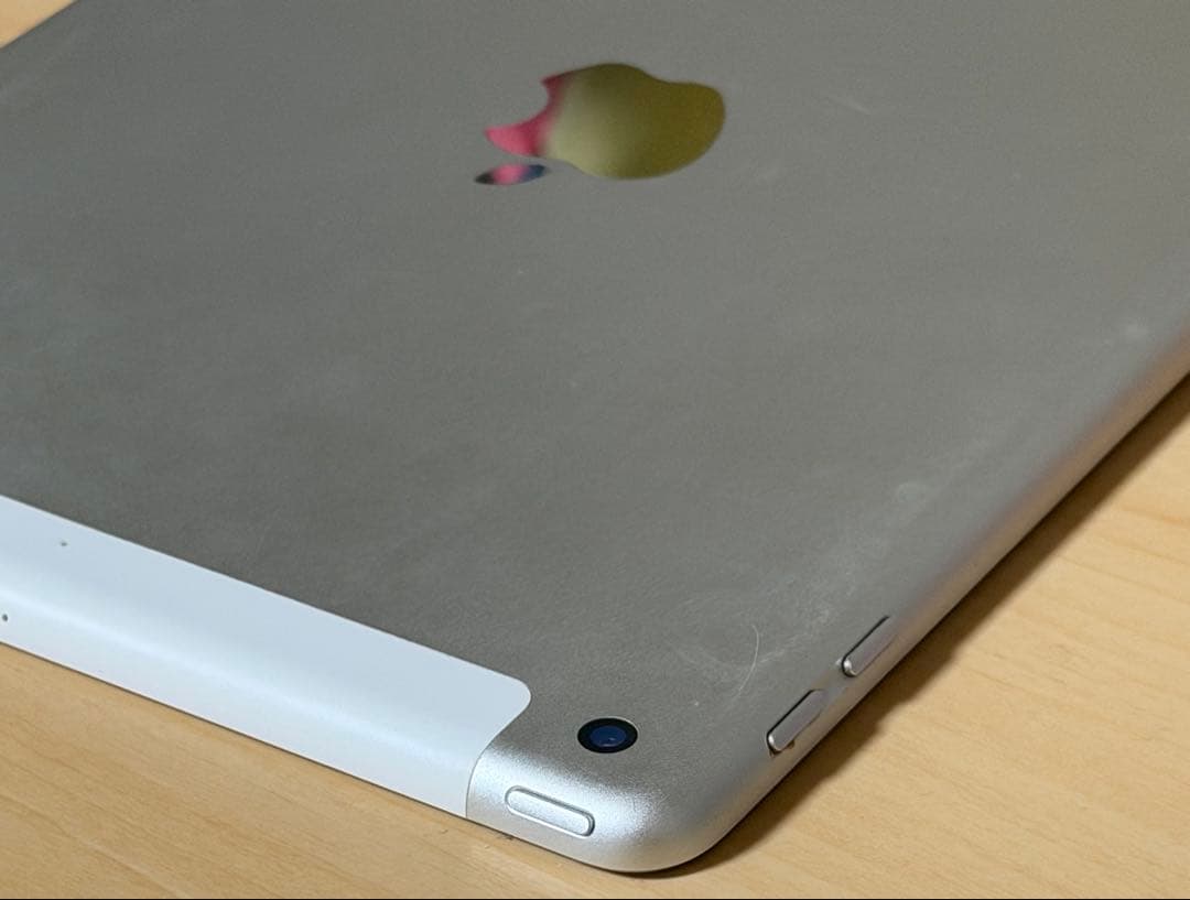 【早い者勝ち!!即時発送商品!!】Apple iPad シルバー 128GB本体