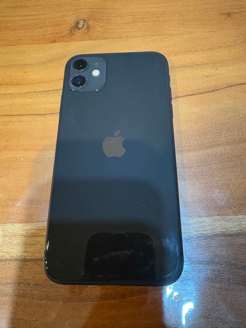 Apple iPhone 11 64GBブラック 本体