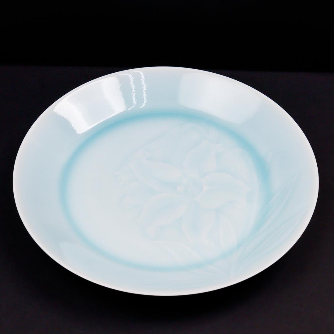 塚本快示 人間国宝 青白磁 百合文 皿 共布 共箱 未使用