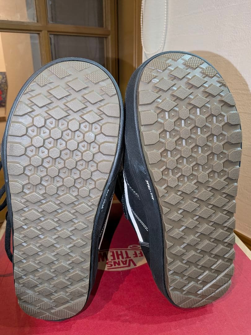 【F】VANSブーツ INVADO OG