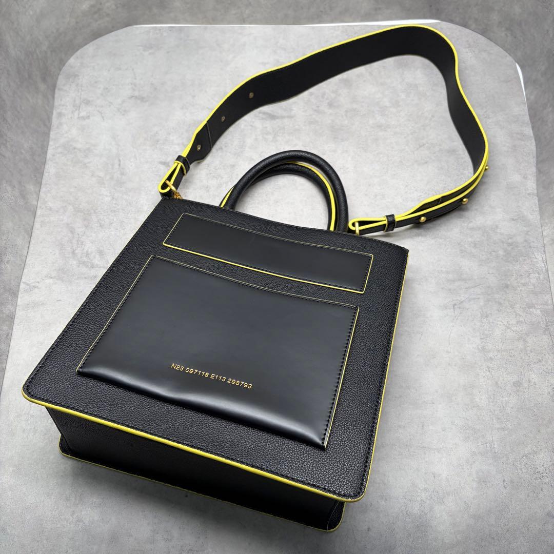 BIÉDE ELEMENT 05 BOOK 2Way Bag Black