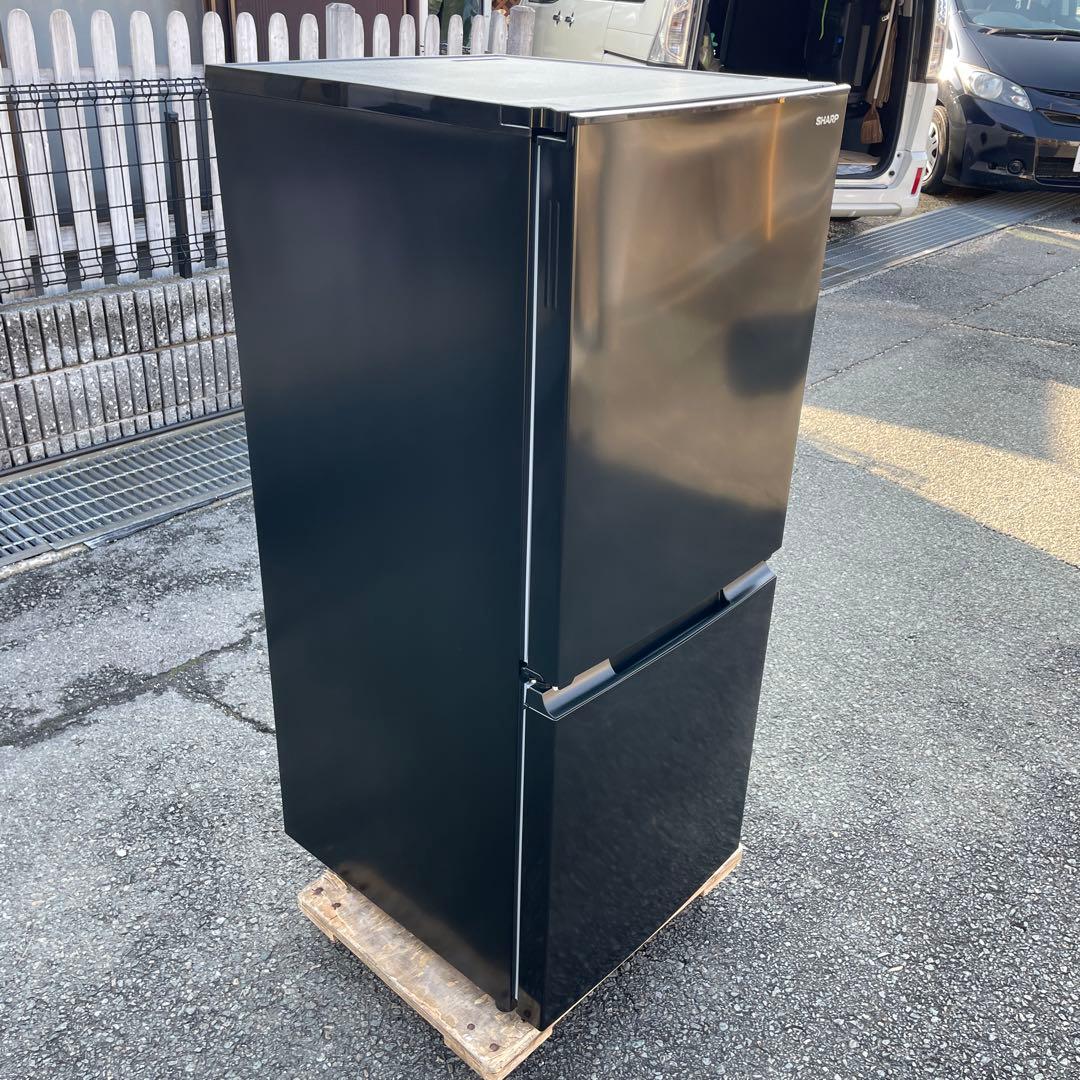 SHARP2023年製152L冷蔵庫 ブラック 極上品 送料/設置無料