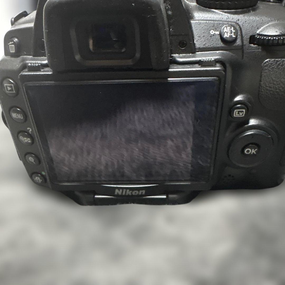 Nikon D5000 デジタル一眼レフカメラ ボディと付属品カメラバック付き