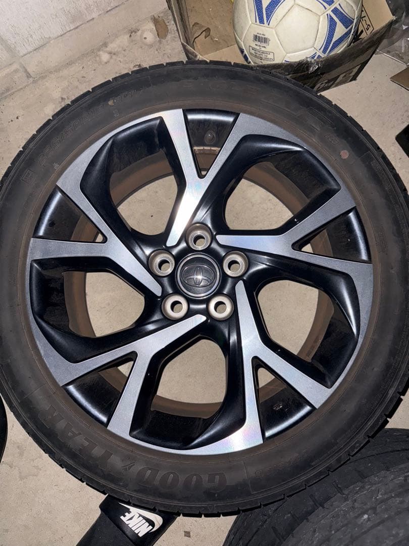 CH-R 純正ホイール 18インチ タイヤセット