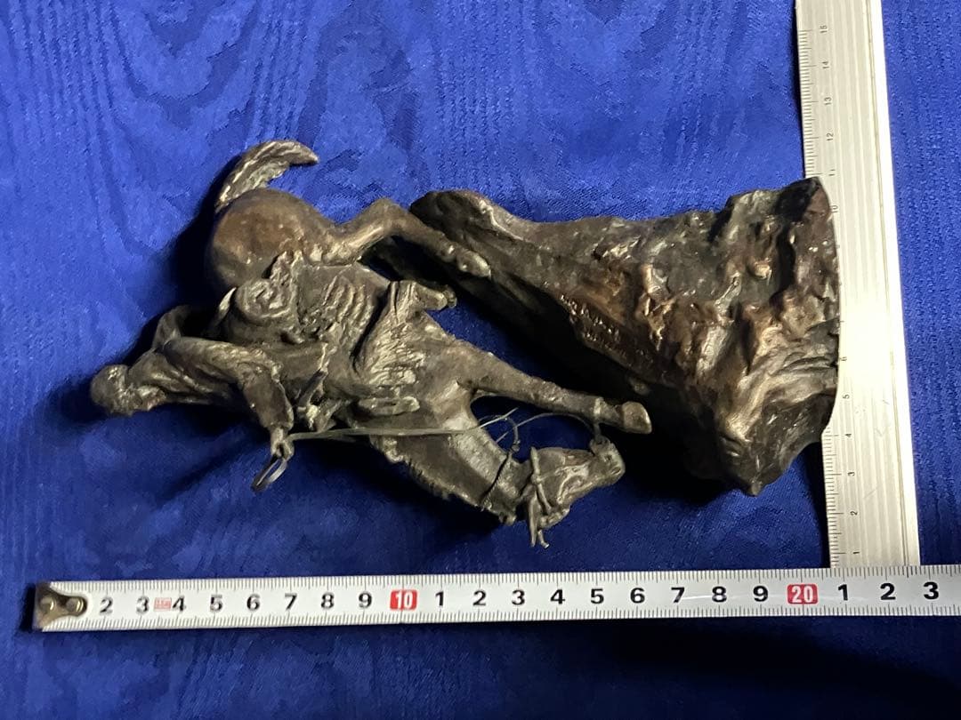 フレデリックレミントン　金属製 騎馬像 彫刻 約15cm