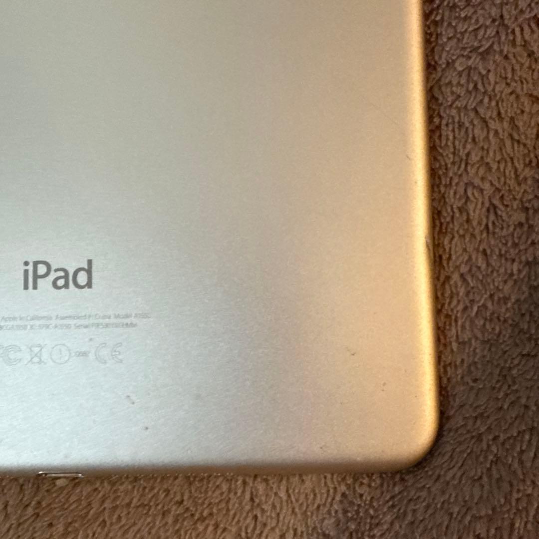 n*y様 Apple iPad mini4 セルラー64Gゴールド