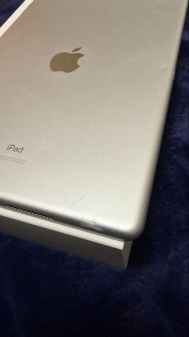 Apple iPad 第9世代　シルバー 64GB