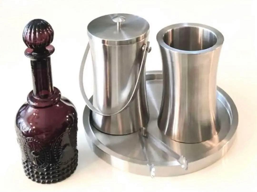 ワイン付きます★オブジェにも素敵〜な【ワインラック】横置き、縦置きが可能★美品〜