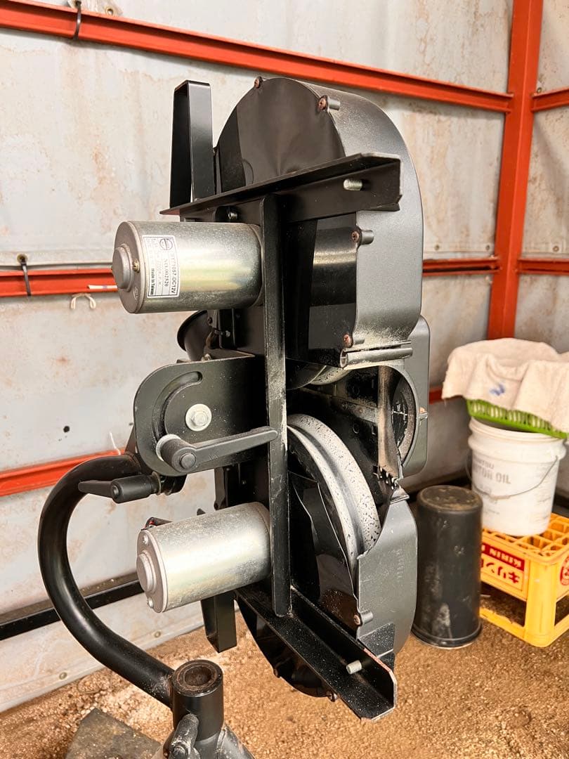 軟式バッティングマシン