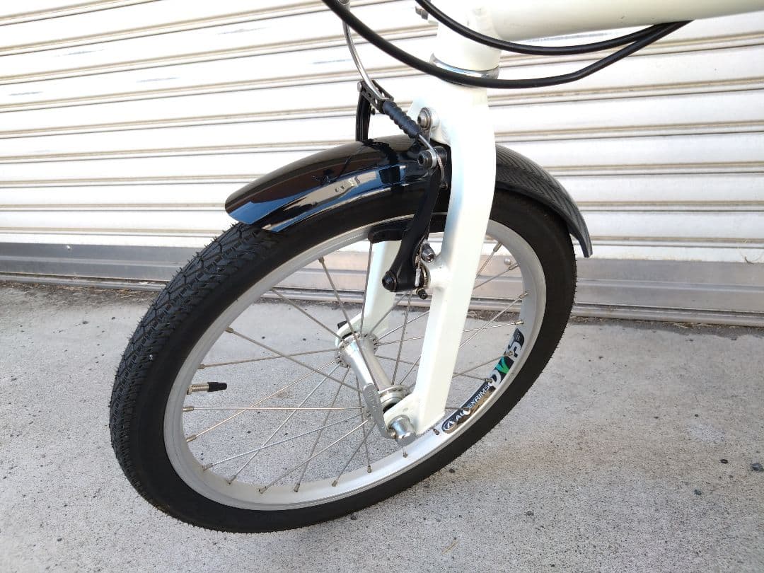 プジョー　コリブリ　18インチ　ルミナスホワイト　神奈川引取限定　ミニベロ