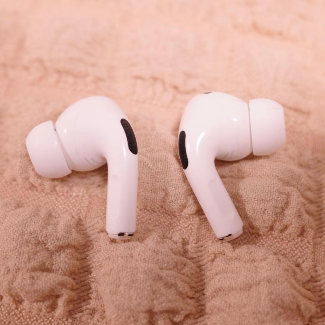 Apple AirPods Pro 2 w/ MagSafe充電ケース/USBC
