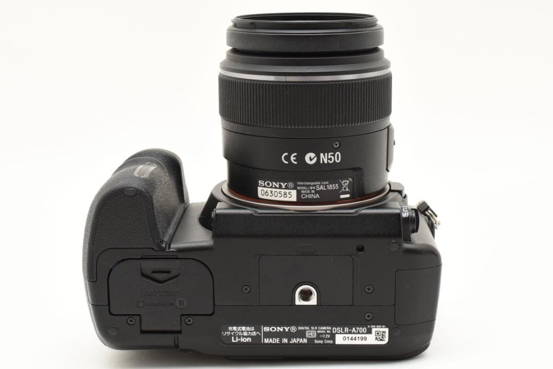 Sony α700 デジタル一眼レフカメラ 本体　バッテリー2個付き