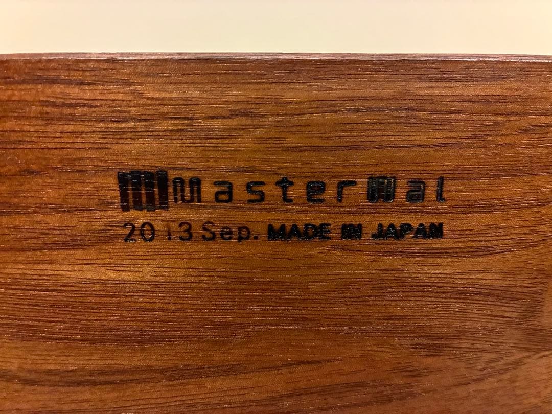 サイドテーブル・ナイトテーブル・ローテーブル MASTERWAL MORELESS NIGHT TABLE