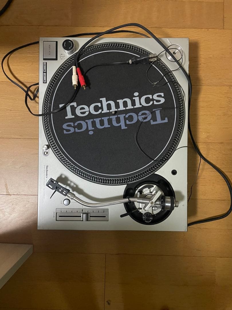 Technics SL-1200ターンテーブル