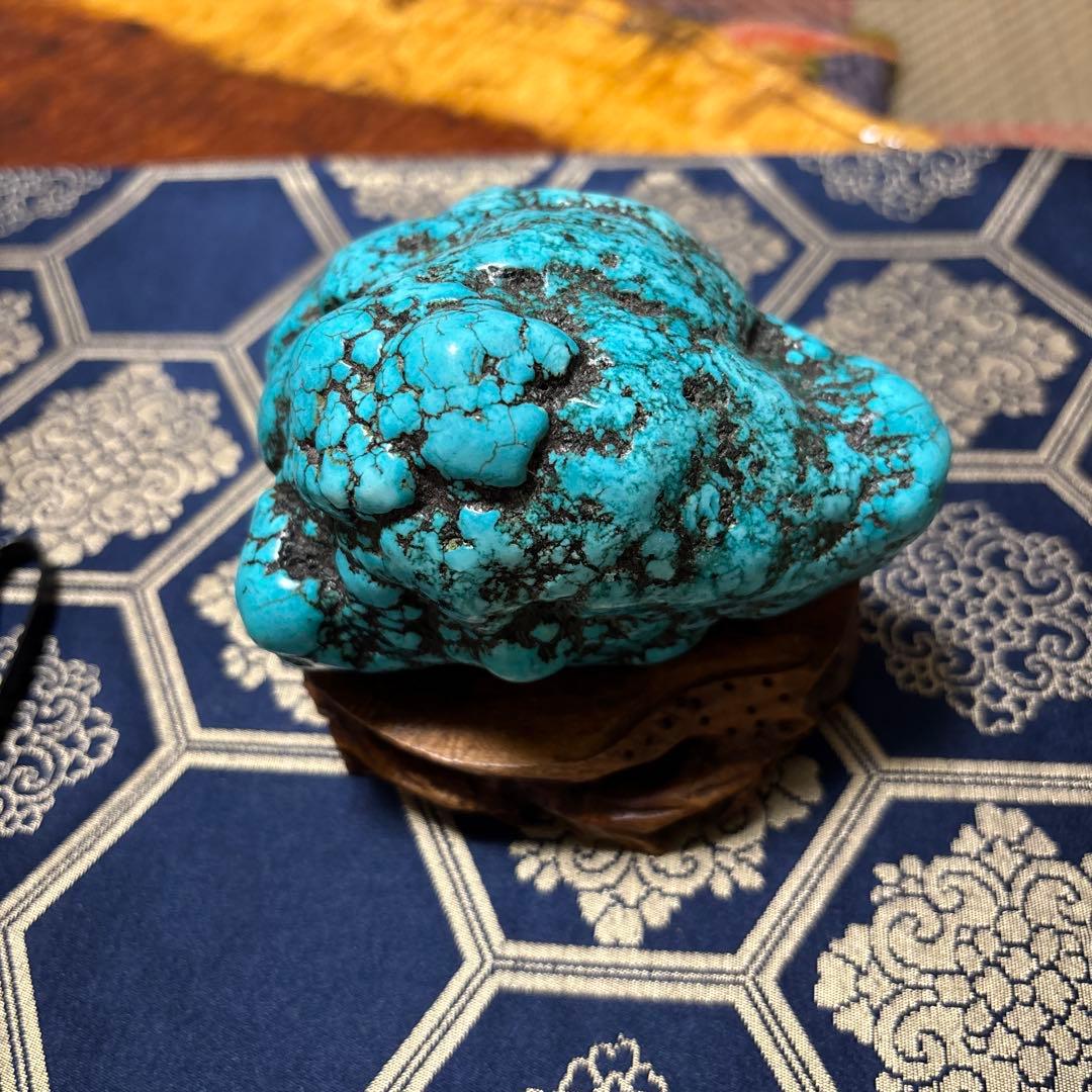 ターコイズの自然石 ？