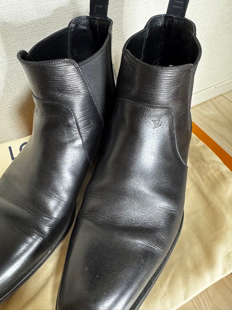 Louis Vuitton エピ　レザー サイドゴアブーツ
