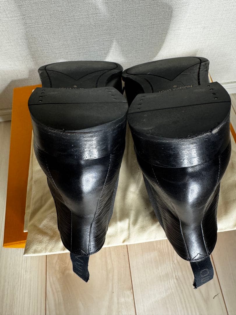 Louis Vuitton エピ　レザー サイドゴアブーツ