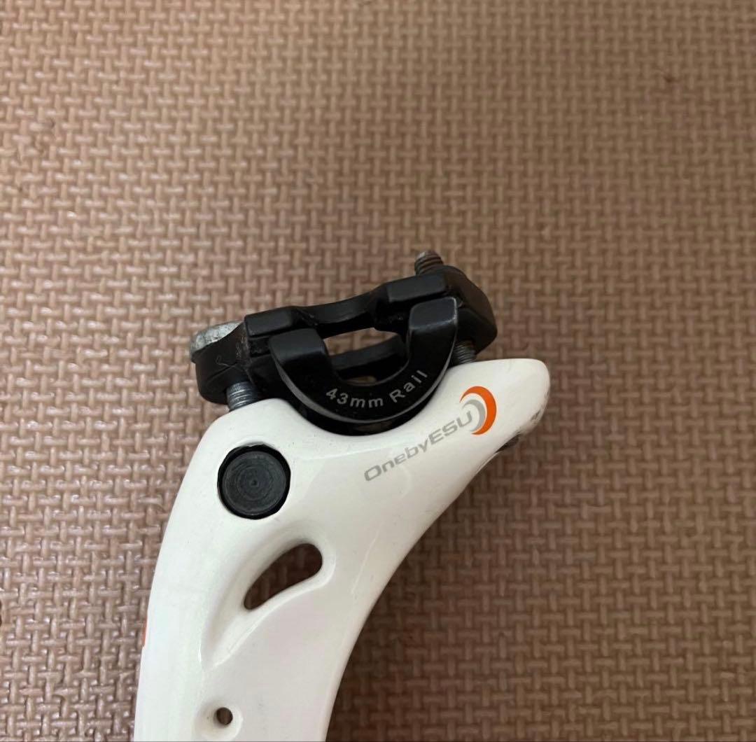 onebyesu ワンバイエス　カーボン　マガタマシートポスト　31.6