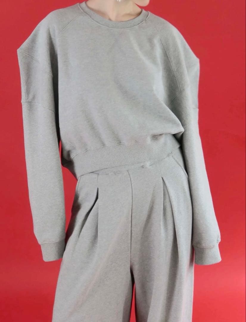 AMOMMA PUFF SLEEVE SWEAT パワーショルダー スウェット