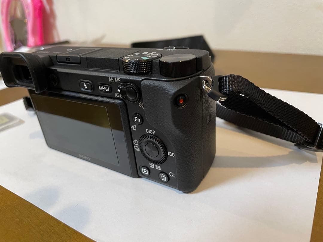 【極美品】SONY a6400ミラーレス一眼本体 SDカード64GB液晶フィルム