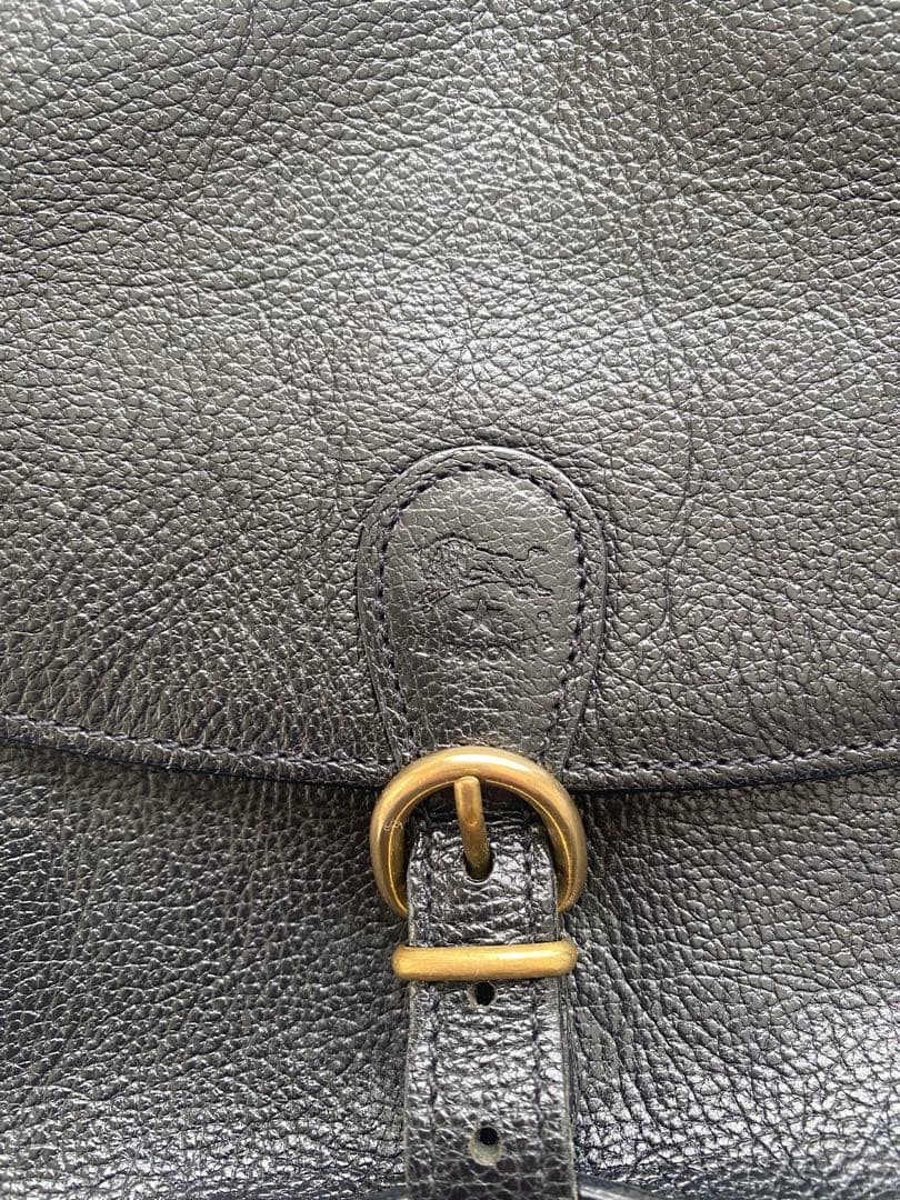 レザー ブラック クロスボディバッグ