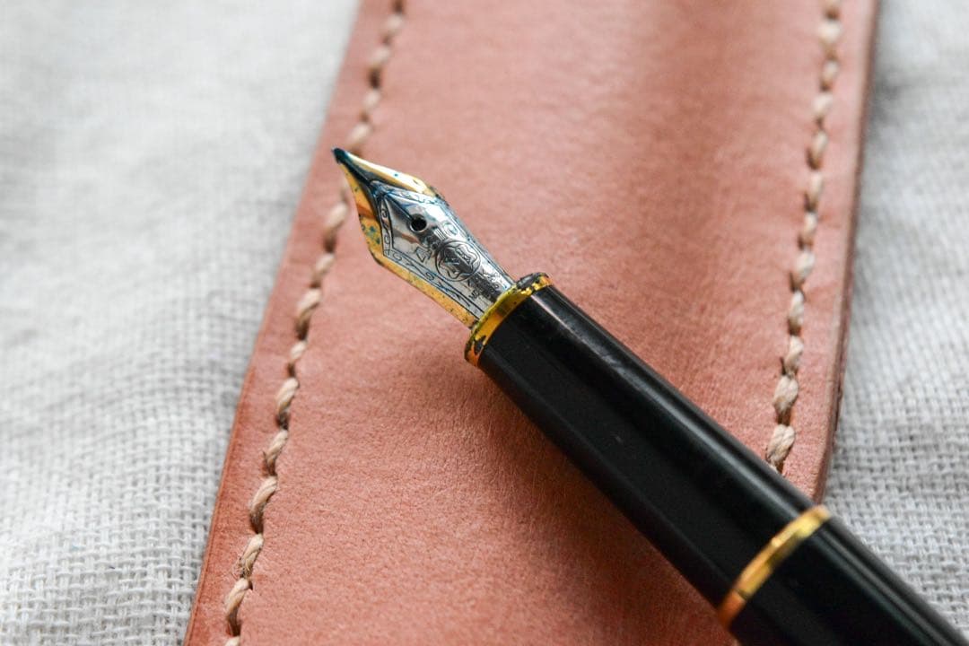 モンブラン　万年筆とレザーケースセット