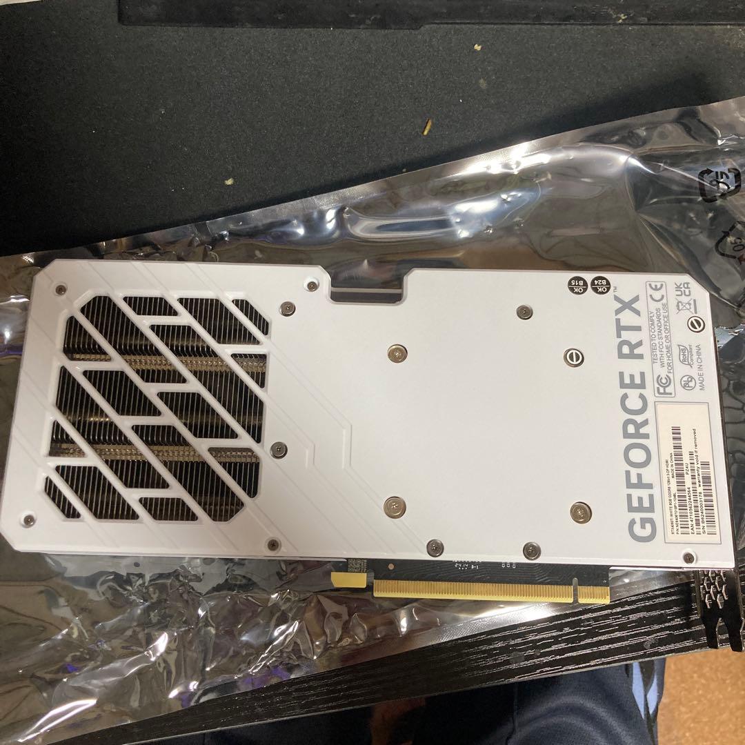 グラフィックボード・グラボ・ビデオカード Palit GeForce RTX4060ti white 8GB