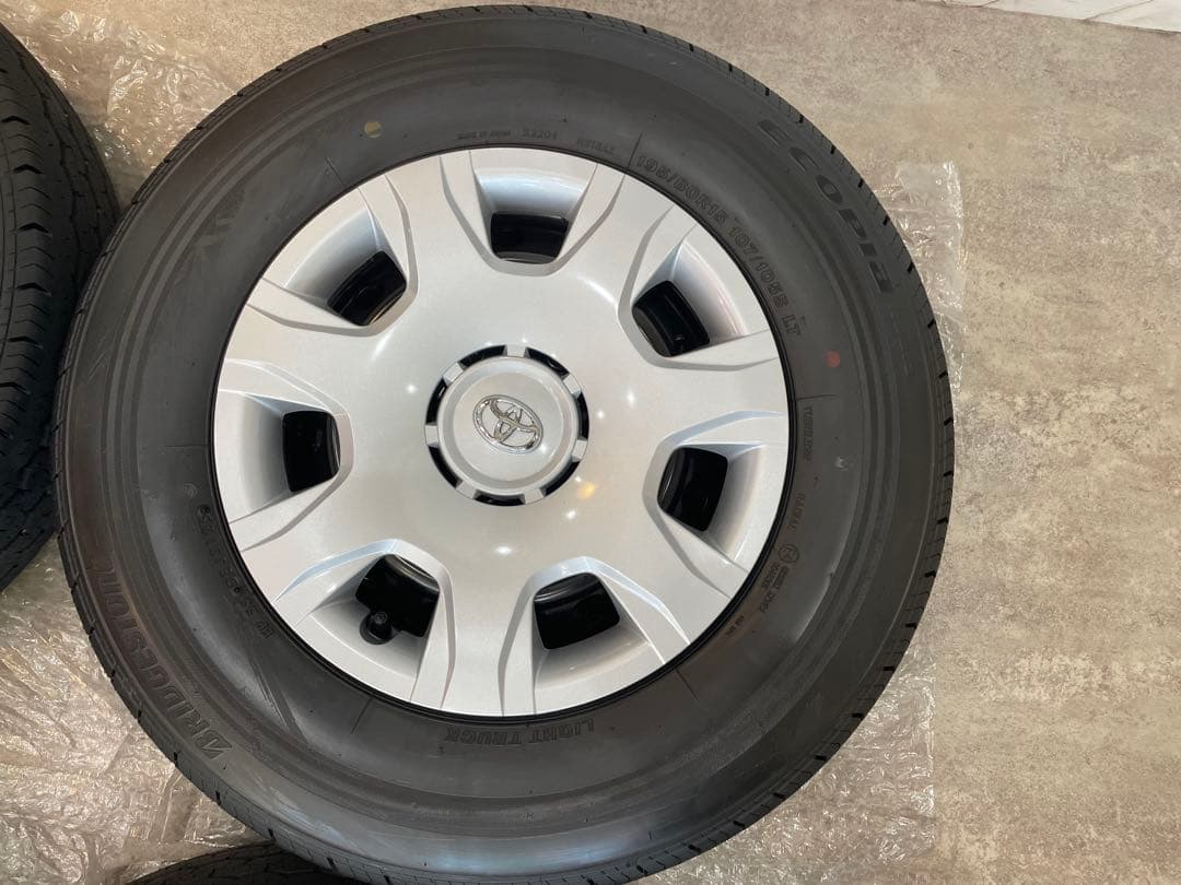 ハイエース純正ホイールタイヤセット ブリヂストンエコピア 15インチ