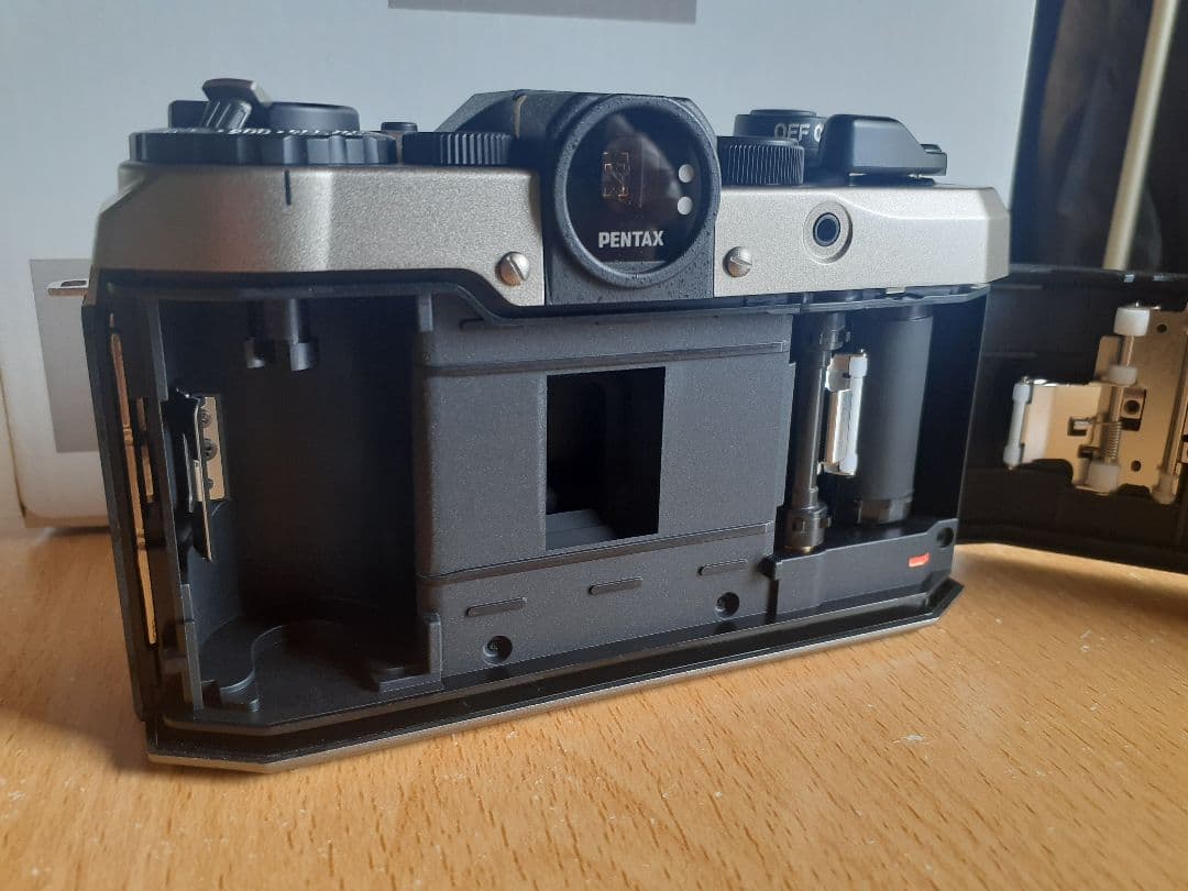 ペンタックス17　中古完動品　訳あり特価品　購入証明書有り(^-^)匿名配送