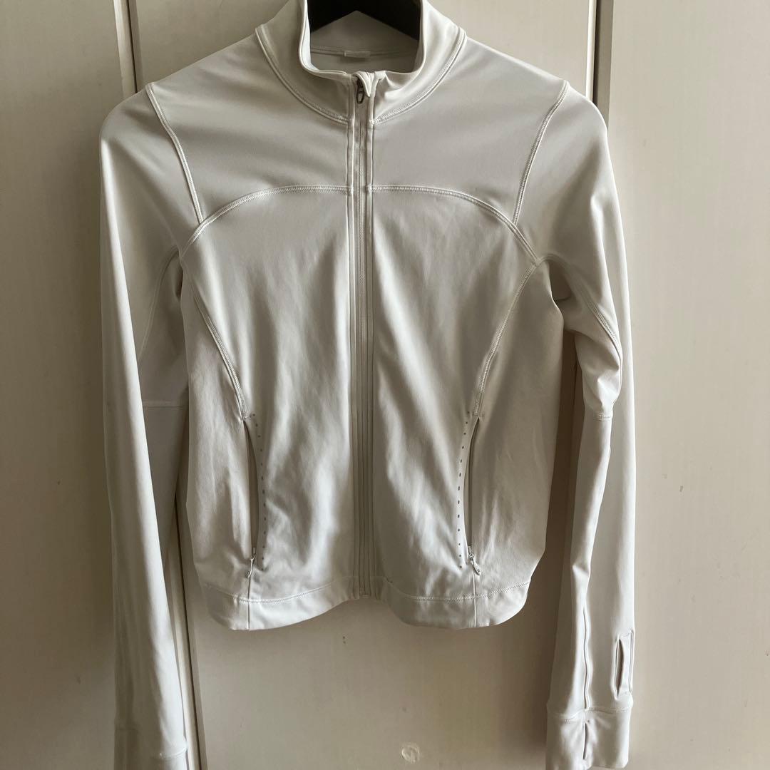ルルレモン　軽量UVプロテクション ランニングジャケット