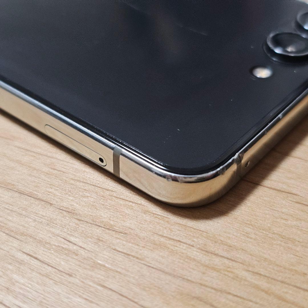 韓国版 Galaxy Z Flip5 512GB ミント SIMフリー ケース付