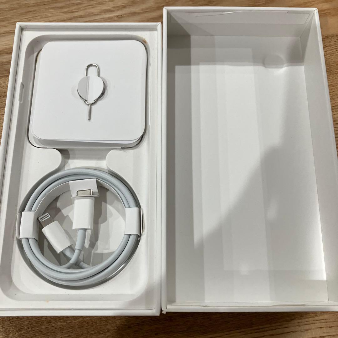 iPhone 8 ゴールド 64GB