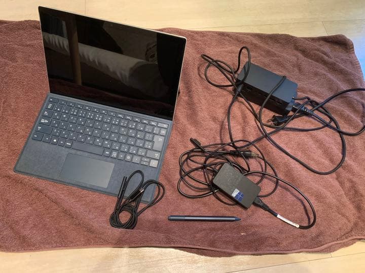 Surface pro 5 (2017) i7 メモリ16GB SSD512GB