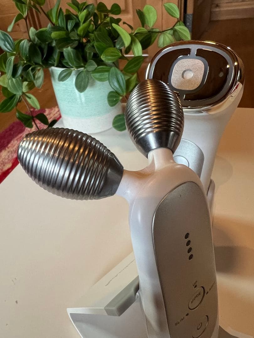 Nan様用【正規品】メディキューブ AGE-R 美顔器2種＋ジェル付属セット