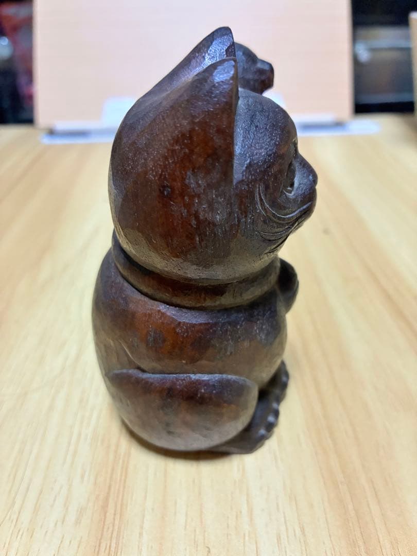 招き猫　木彫り