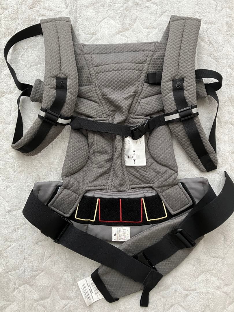 ergobaby オムニブリーズ グラファイトグレー　抱っこ紐