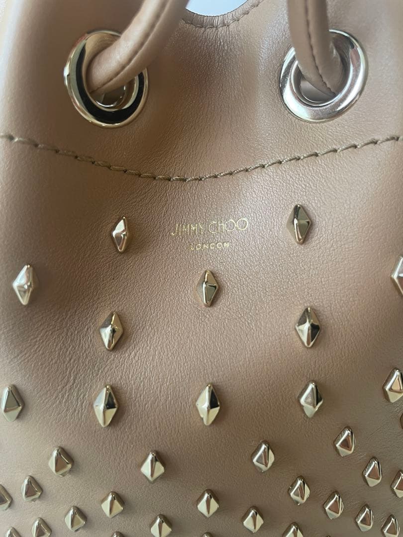 Jimmy Choo ボンボンスタッズ付きバケットバッグほぼ未使用