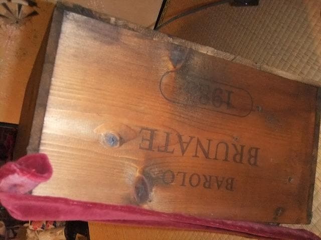 ビクトリアン人形と家具セット　ドールハウス　灯りも点きます