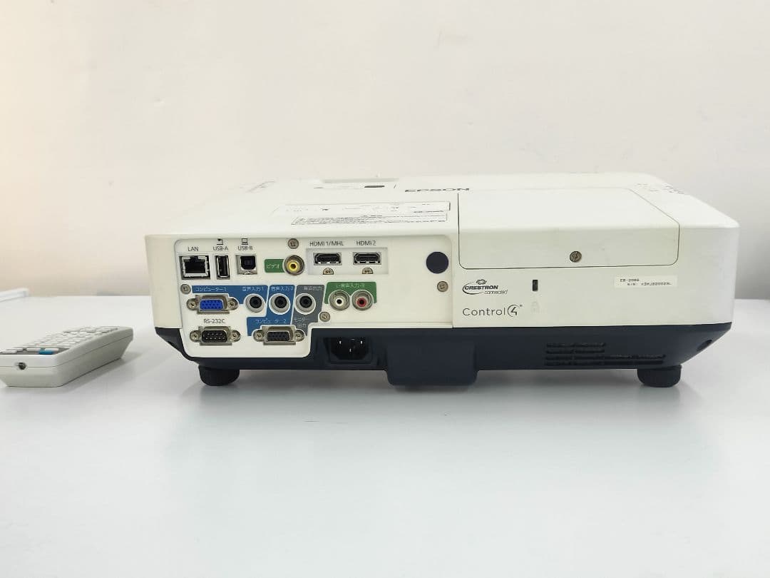 EPSON EB-2065 プロジェクター　高輝度5500lmXGAジャンク扱い