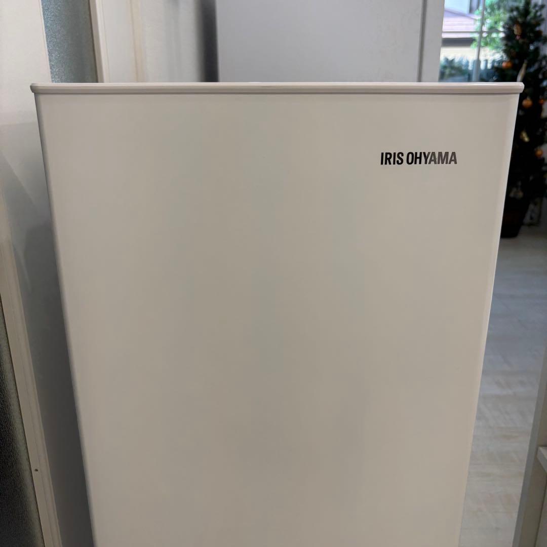 直接お取引 未使用 アイリスオーヤマ 冷蔵庫 IRSN-8A-W