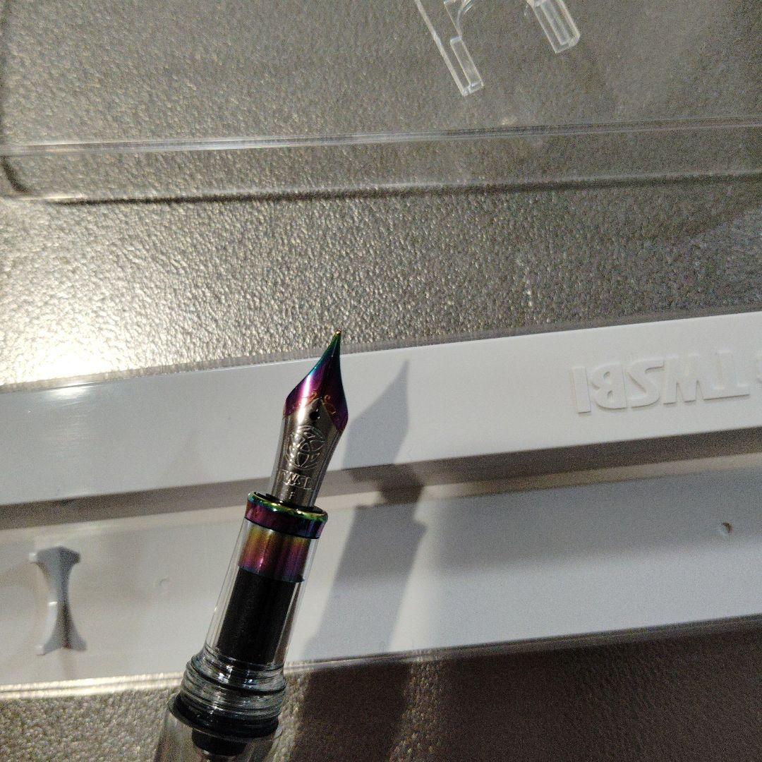 ツイスビー　アイリス　VAC Fニブ