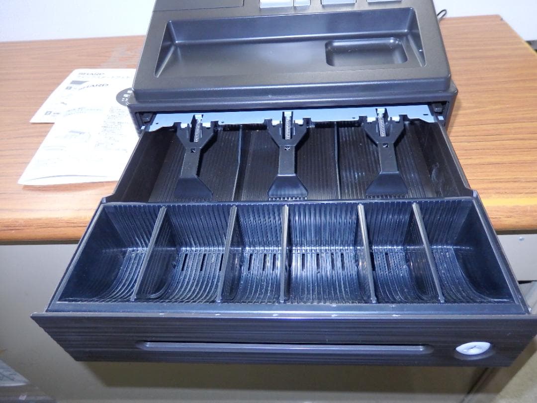 5210 美品設定無料 XE-A147 シャープ ８部門 レジスター 横型領収証