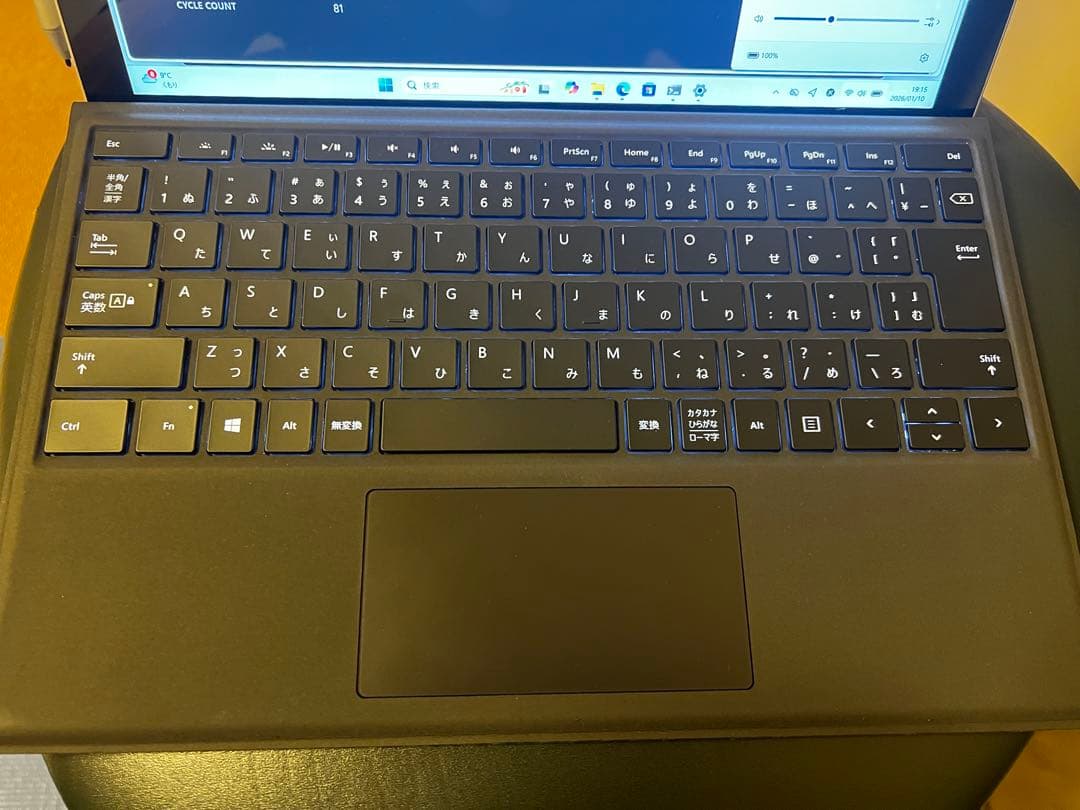 surface pro 4 キーボードカバー、タッチペン付き