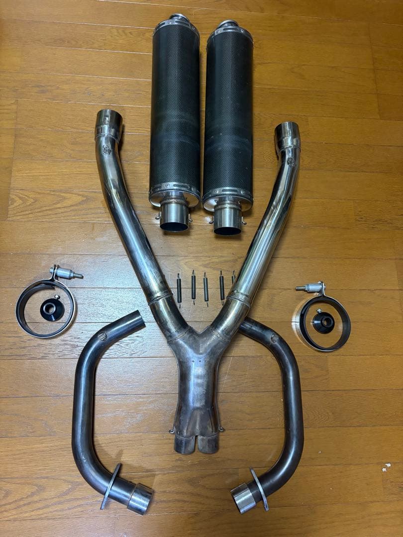 最終値下げ　オーバーレーシング　TRX850マフラー