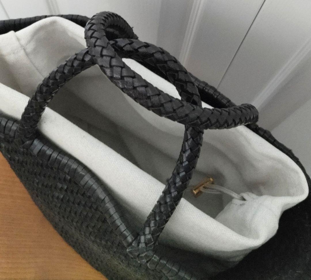 「takachiです」POMTATA 黒 本革 トートバッグ カゴバッグ