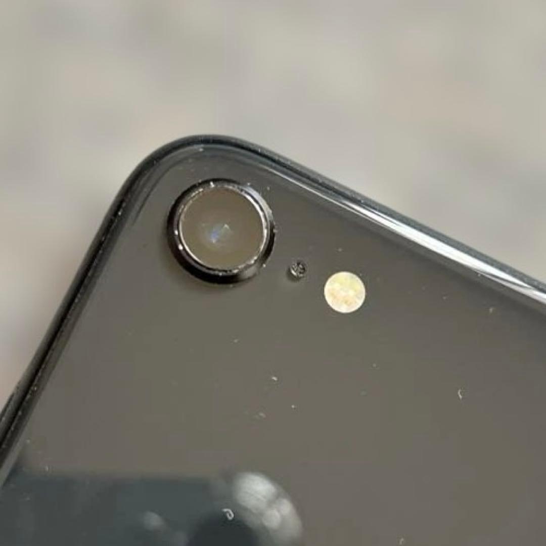 iPhoneSE2 64GB ブラック　中古品