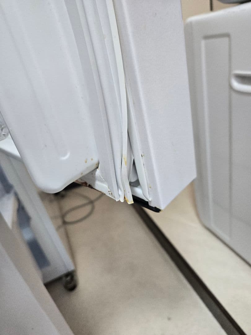 2019年製　Hisense 冷凍庫 ホワイト HR-D15C