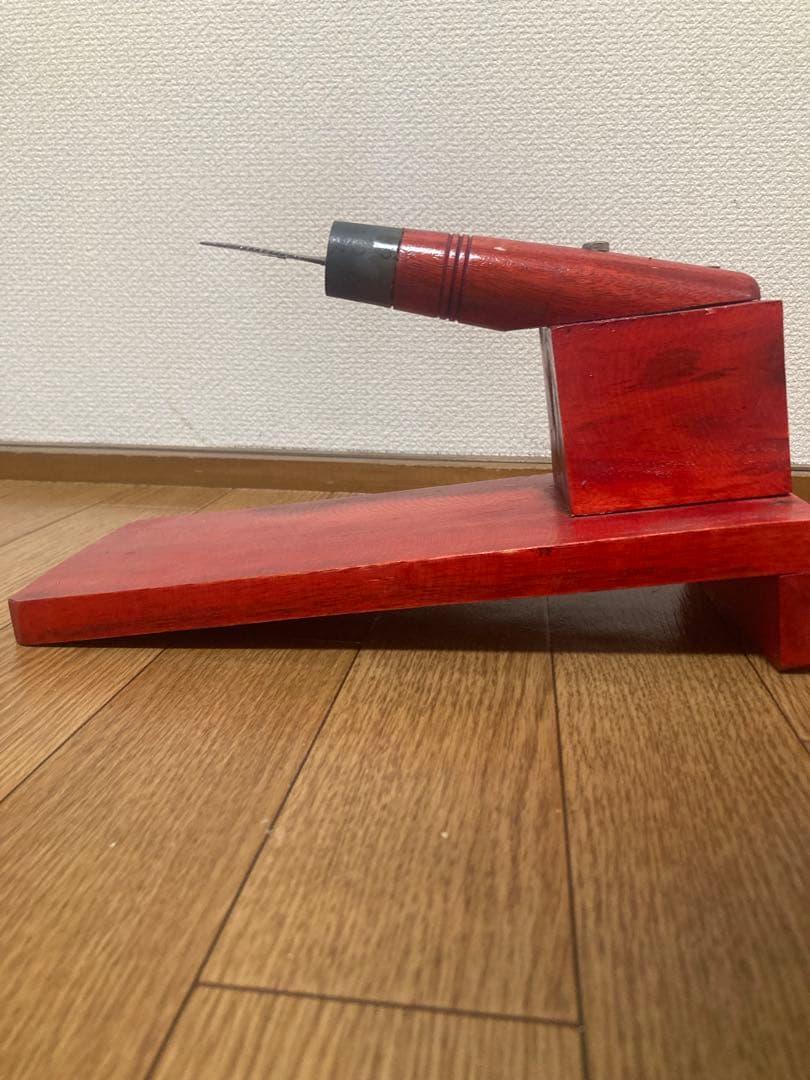 【美品・レア】お値下げしました。スリランカ製木製ココナッツ削り 鋸刃付き