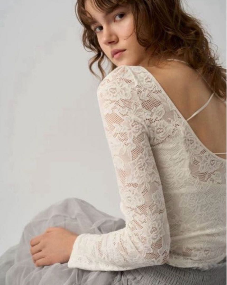 【SNIDEL × Chacott】レース柄編みプルオーバー 希少